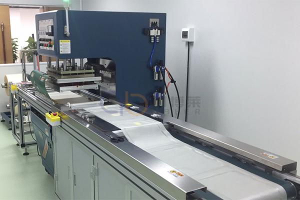 高頻（高周波）醫(yī)用液袋焊接機(jī)使用注意事項